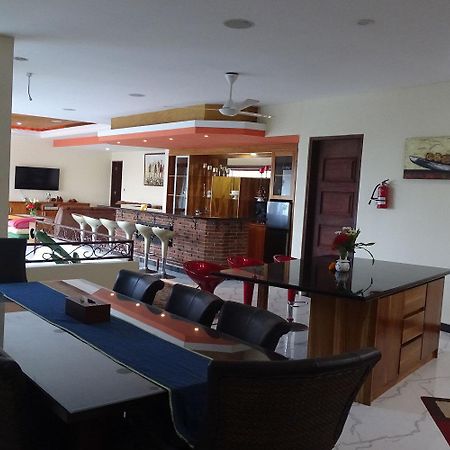 Villa Ebel Lovina  Luaran gambar